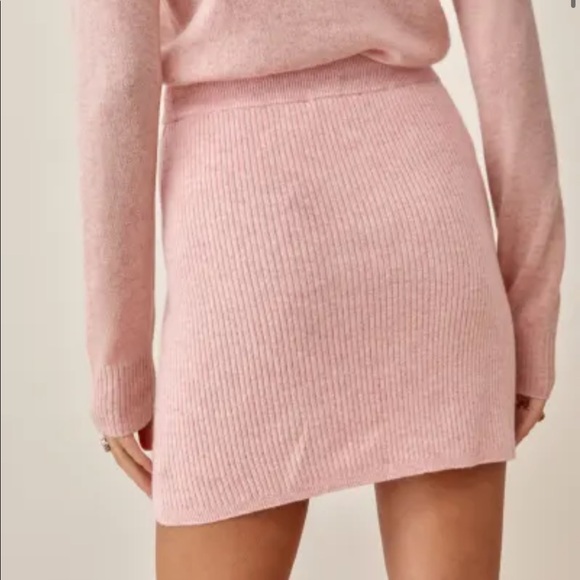Reformation Luella Cashmere Mini skirt in pink - Picture 3 of 8